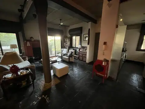 Casa 4 ambientes con 3 baños