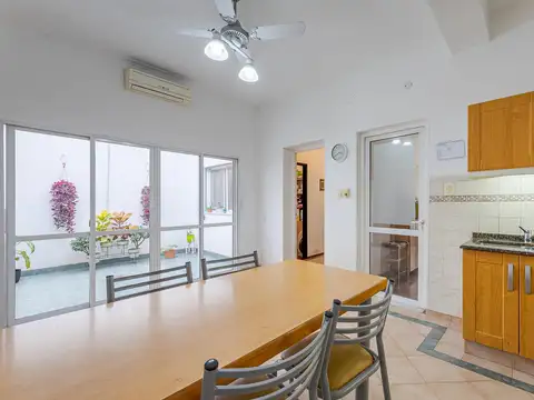 Venta casa en barrio abasto