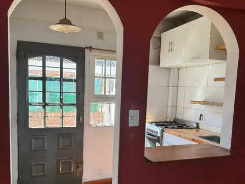 Depto Tipo Casa 4 ambientes con 1 baño