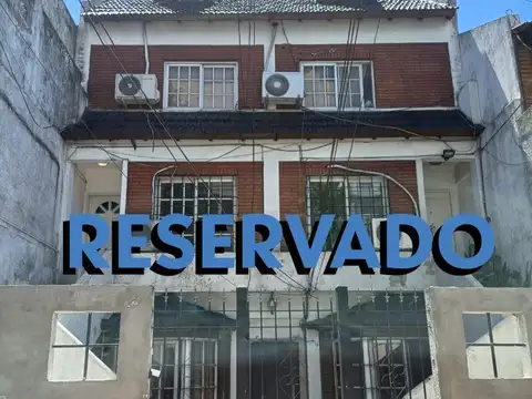 VENTA TRIPLEX 4 AMB. CON PATIO – ARENALES 329 AVELLANEDA CENTRO