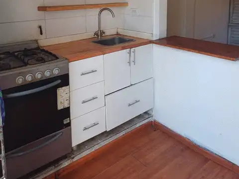 VENTA TRIPLEX 4 AMB. CON PATIO – ARENALES 329 AVELLANEDA CENTRO