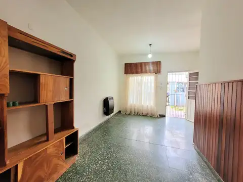 Depto Tipo Casa en Venta al Este