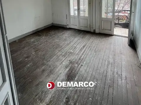 Depto Tipo Casa en Venta en Monserrat, USD 140.000