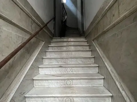 Depto Tipo Casa en Venta de 6 ambientes
