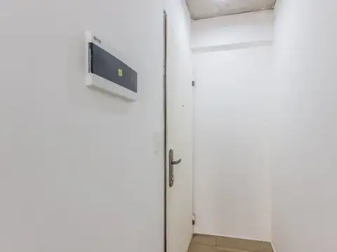 Venta monoambiente con balcón y pileta en Belgrano