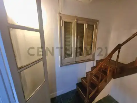 Aristóbulo Del Valle 300, Piso 0