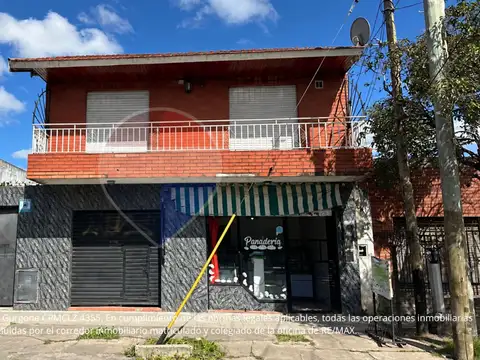 CASA DE 3 AMBIENTES EN ALQUILER - SAN FCO. SOLANO