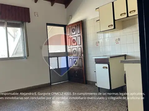 Casa 3 ambientes con 1 baño