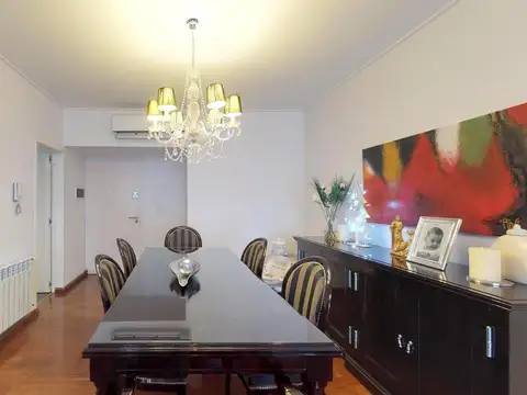 Departamento en Venta con 3 cocheras