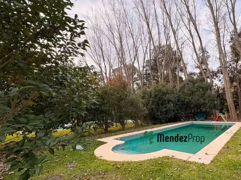Casa en Venta con 3 cocheras