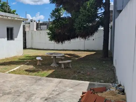 Alquiler PH 2 ambientes Loma Hermosa