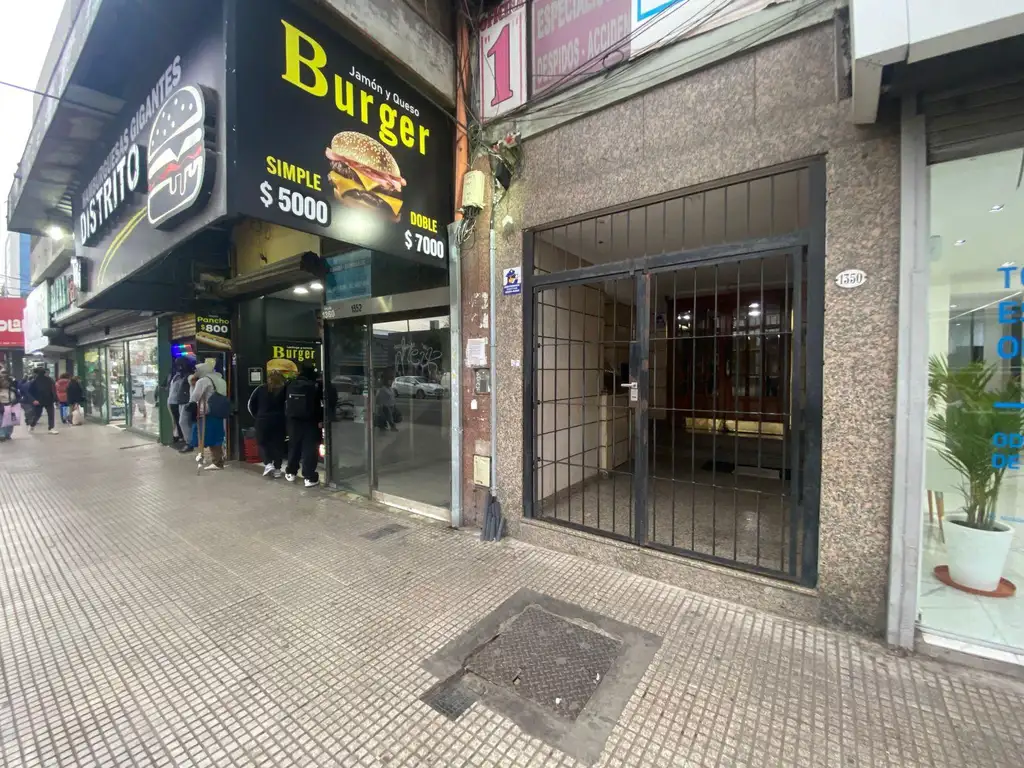 Av. Ricardo Balbín al 1300