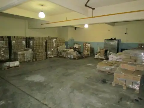 OPORTUNIDAD DE INVERSION GALPON 1811 M2 APROXIMADOS