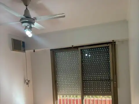 Depto Tipo Casa en Alquiler en Morón Sur, $ 680.000