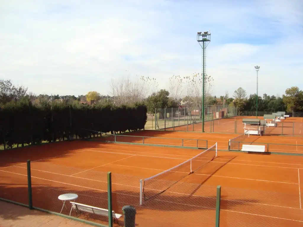 Actividades deportivas futbol, voley, paddle, golf, tenis, basquet, hockey en Banco de la Provincia de Buenos Aires Country Club