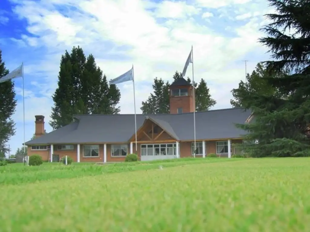 Áreas comunes piscina, gimnasio, club-house, juegos en Banco de la Provincia de Buenos Aires Country Club