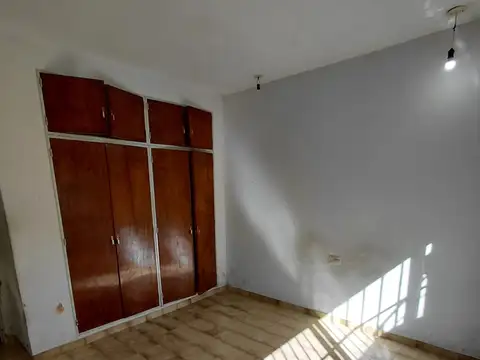 Depto Tipo Casa 2 ambientes con 1 baño