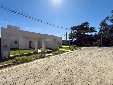 VENTA EN BARRIO PROCREAR A TERMINAR DE CONSTRUIR