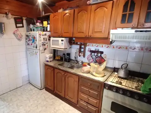 Casa 3 ambientes con 2 baños