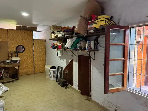 Venta casa 5 amb.  Hurlingham, Apto Credito