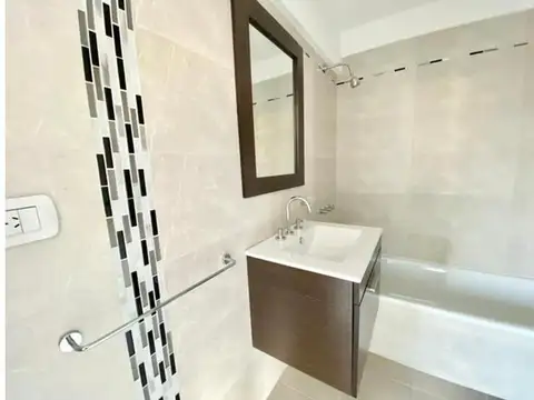 Departamento en Alquiler con 1 cocheras