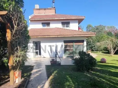 7 Entre 652 y 653 , Piso 0