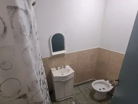 Depto Tipo Casa 2 ambientes con 1 baño