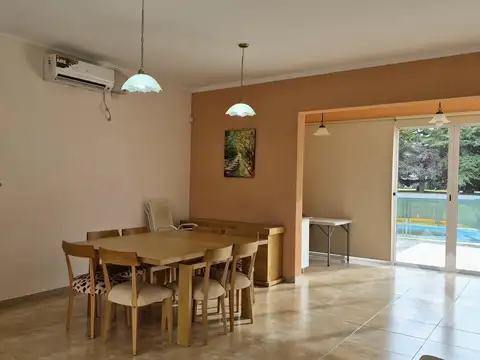Casa en Venta en Senillosa, USD 180.000