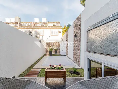 Depto Tipo Casa en Venta en Villa Luzuriaga, USD 152.000