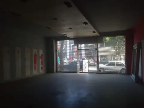 Local en Venta 40 años