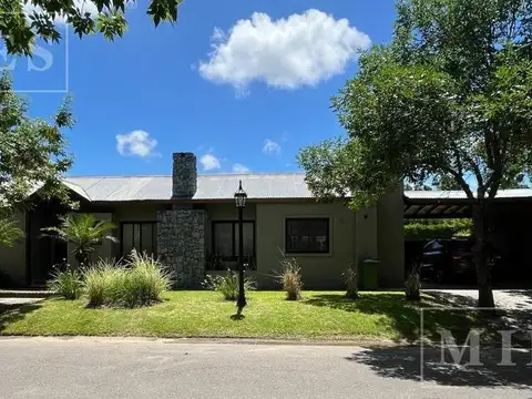 Casa en alquiler  de verano en el Barrio Santa  María de Tigre - Enero