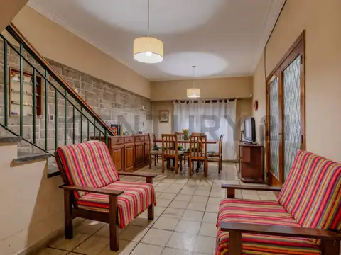 Depto Tipo Casa en Venta de 3 dormitorios