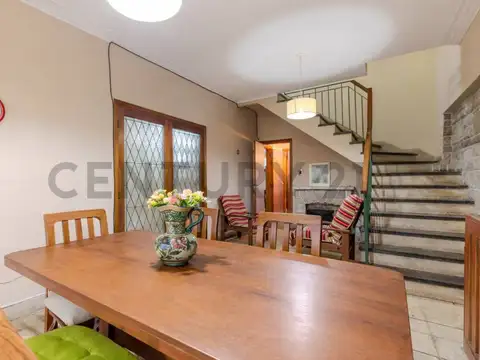 Depto Tipo Casa en Venta de 4 ambientes