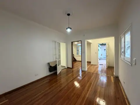 Depto Tipo Casa 3 ambientes con 2 baños