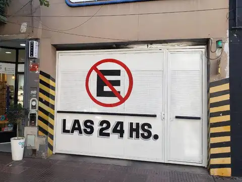 Local y Cocheras en pleno centro de Villa Ballester.