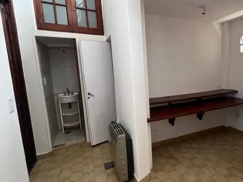 Depto Tipo Casa en Alquiler de 2 dormitorios