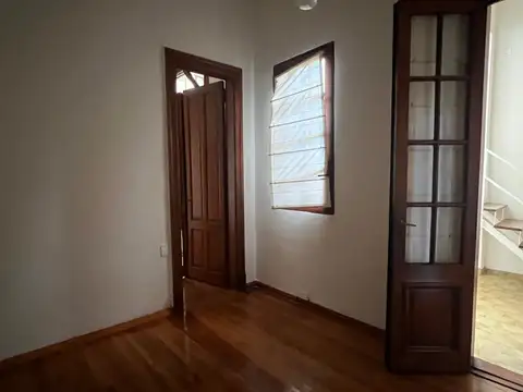 Depto Tipo Casa en Alquiler 70 años