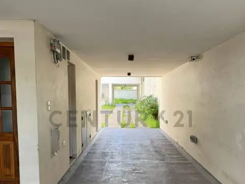 Cochera en venta en La Plata. Barrio La Loma