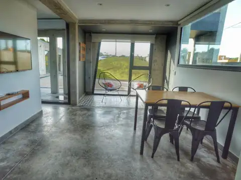 Av. Golfo San Jorge 204 esq. El Yate