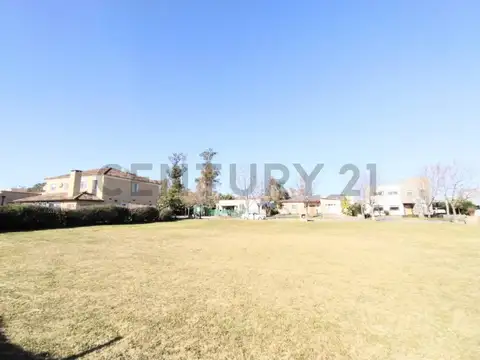 Lotes en venta en barrio cerrado Hudson Barrancas de Iraola