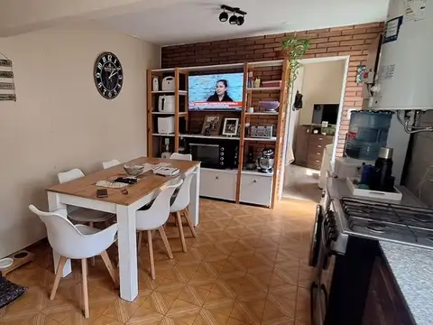 VENTA EN BLOQUE CASA Y DEPTO EN BERAZATEGUI