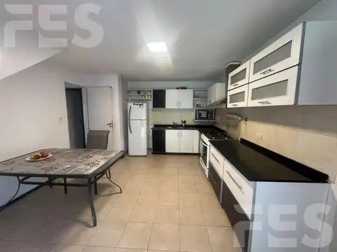 VENTA CASA ESTILO CAMPO EN BARRIO EL LAUQUEN