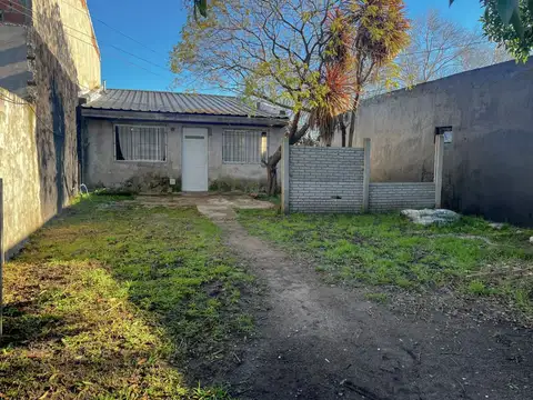 Venta Casa 4 ambientes en Construcción