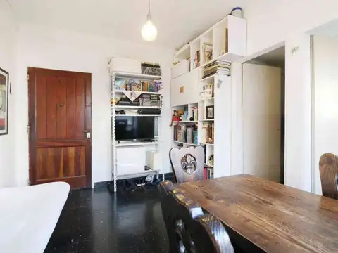 VENTA PH 2 AMBIENTES 1 PISO POR ESCALERA LUMINOSO