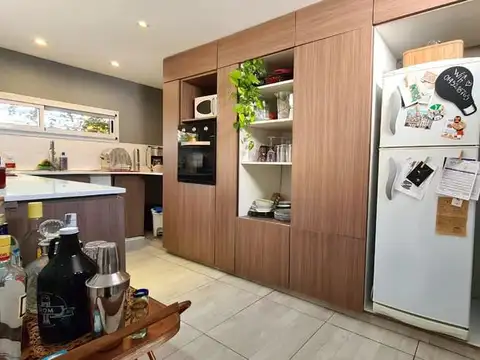 Depto Tipo Casa en Venta con 1 cocheras