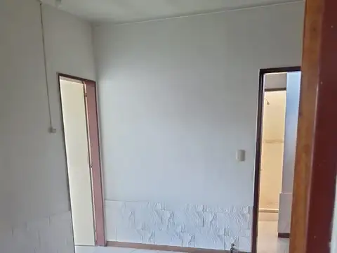 Casa en Alquiler con 1 cochera