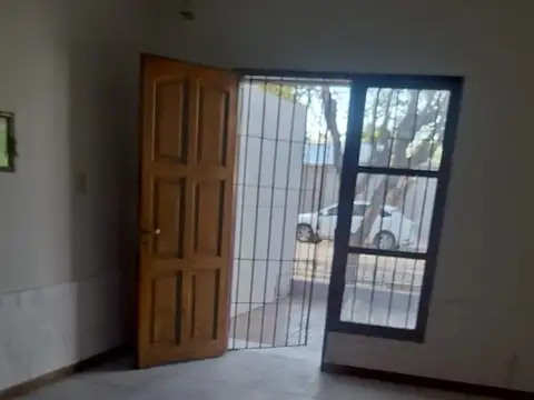 Pedro Del Castillo 5900