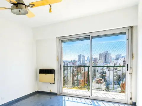 OPORTUNIDAD !DEPTO 4 AMB CON BALCÓN PISO ALTO EN CABALLITO