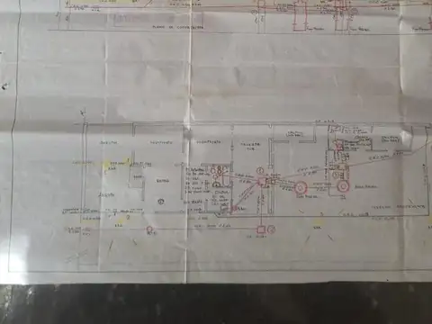 Casa en Venta con 3 cocheras