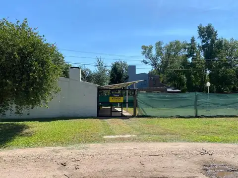 Pilcomayo esq Limay - Barrio Santa Teresa, Roldan